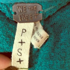 Free people size small sweater